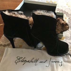 Elizabeth & James size 8.5 Rabbit Cuffed Boots